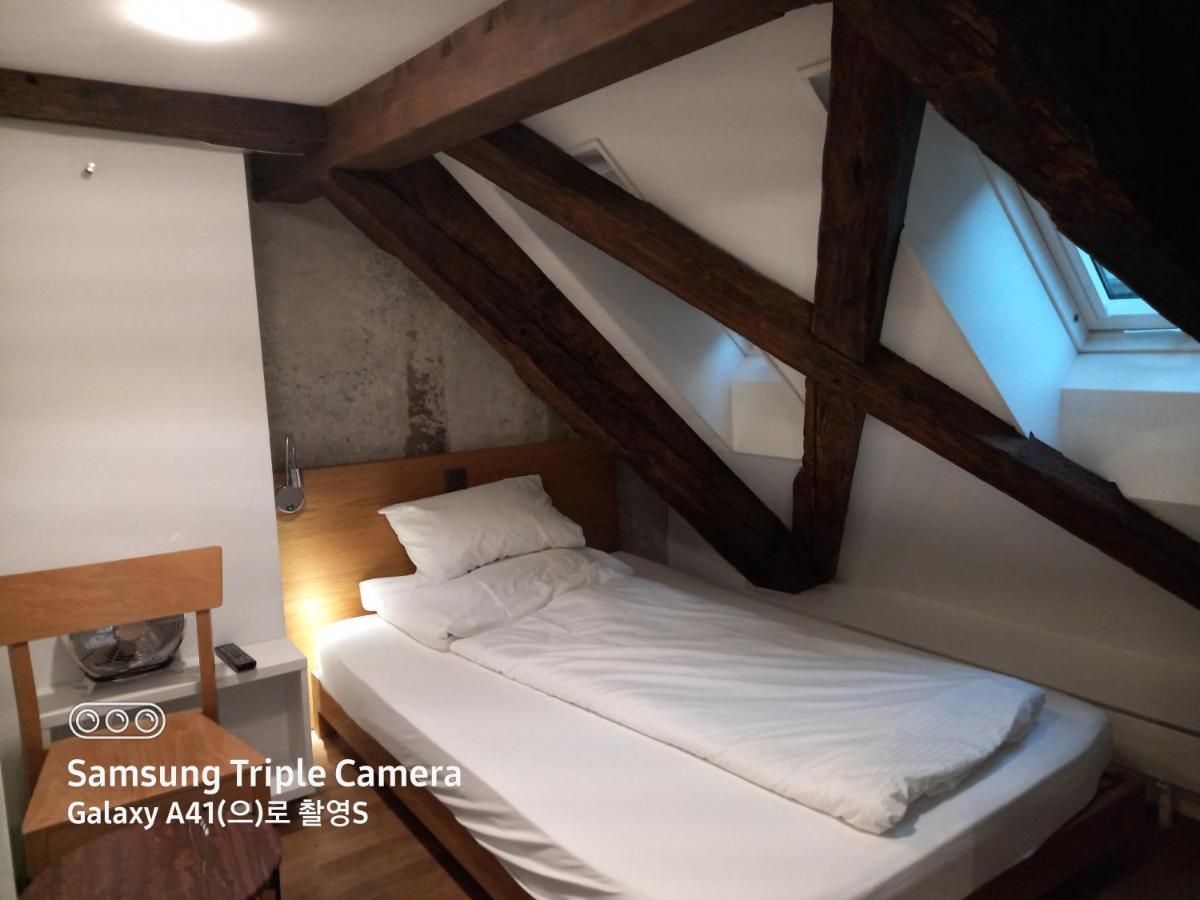 Hotel Lestelle - Self Check-In Lucerna Zewnętrze zdjęcie