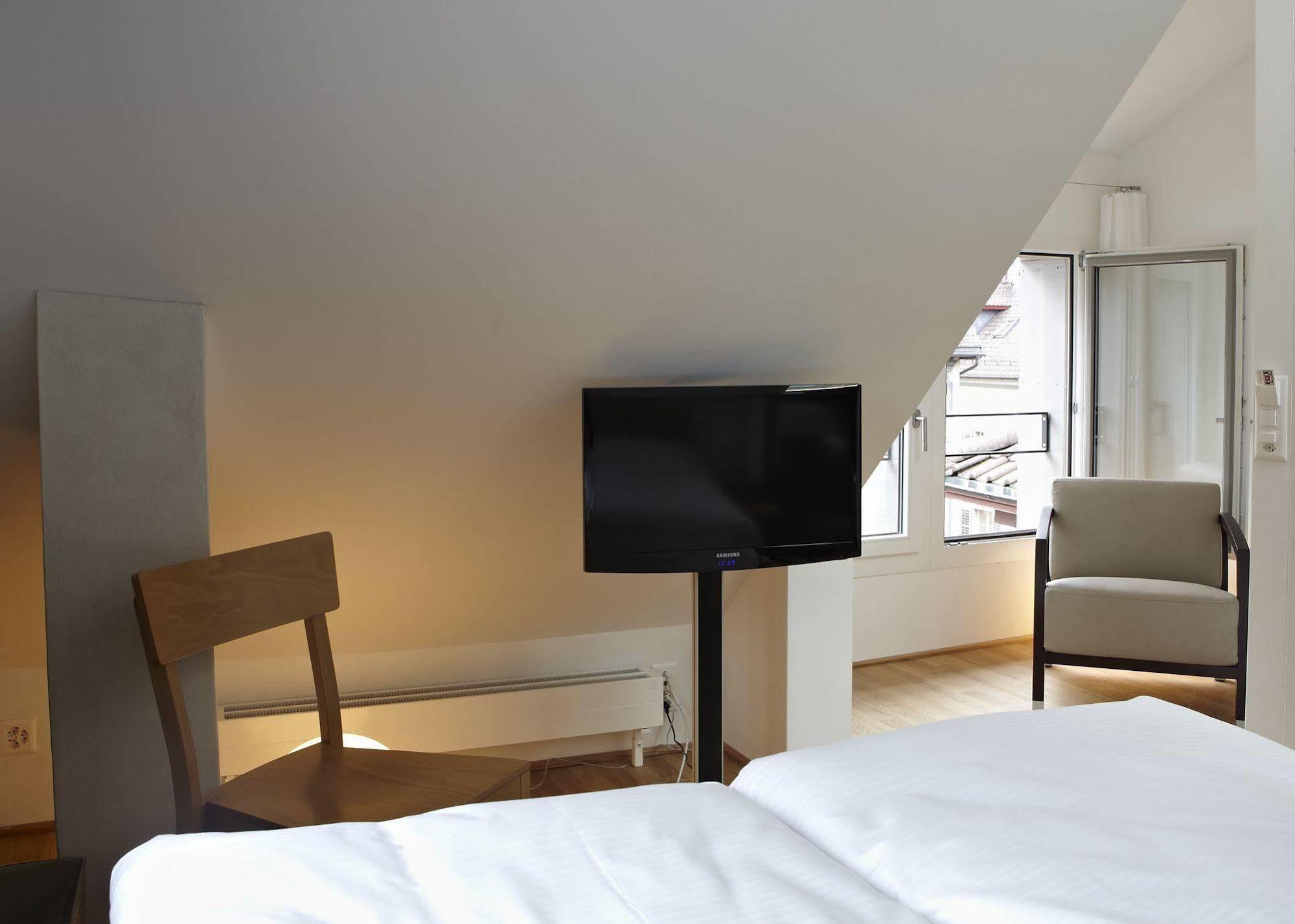 Hotel Lestelle - Self Check-In Lucerna Zewnętrze zdjęcie